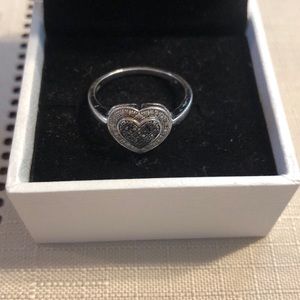Heart ring with black diamond chips silver 925